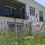 Luxury Cetiri Hrasta