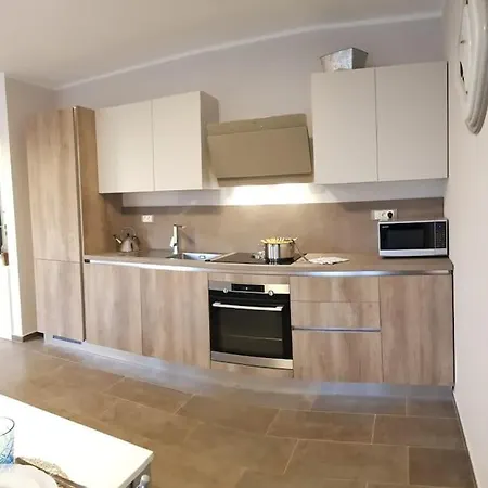 Luxury Cetiri Hrasta *