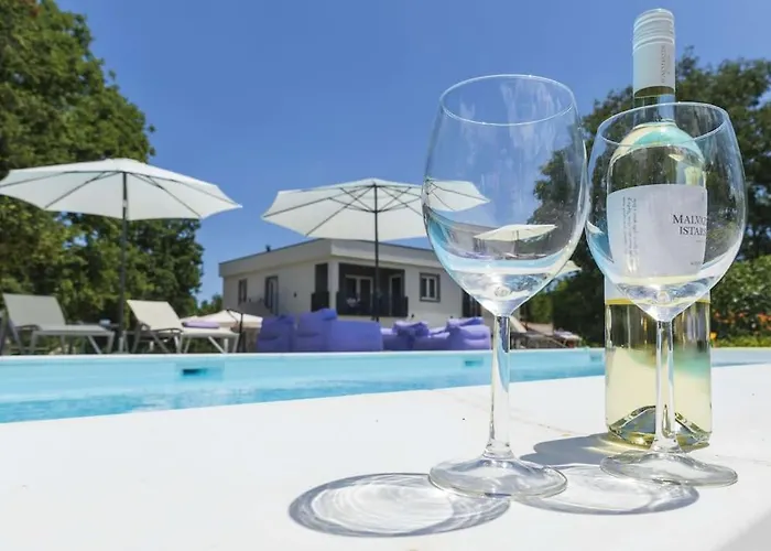 Luxury Cetiri Hrasta * Pićan