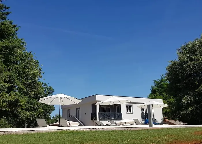 Luxury Cetiri Hrasta Pićan