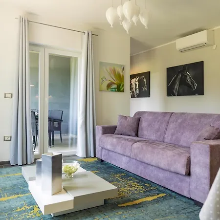 Luxury Cetiri Hrasta Nyaraló