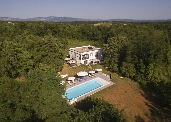 Luxury Cetiri Hrasta Vikendica Pican